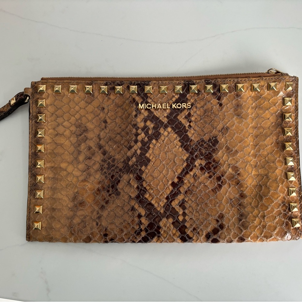 Michael Kors wristlet/clutch